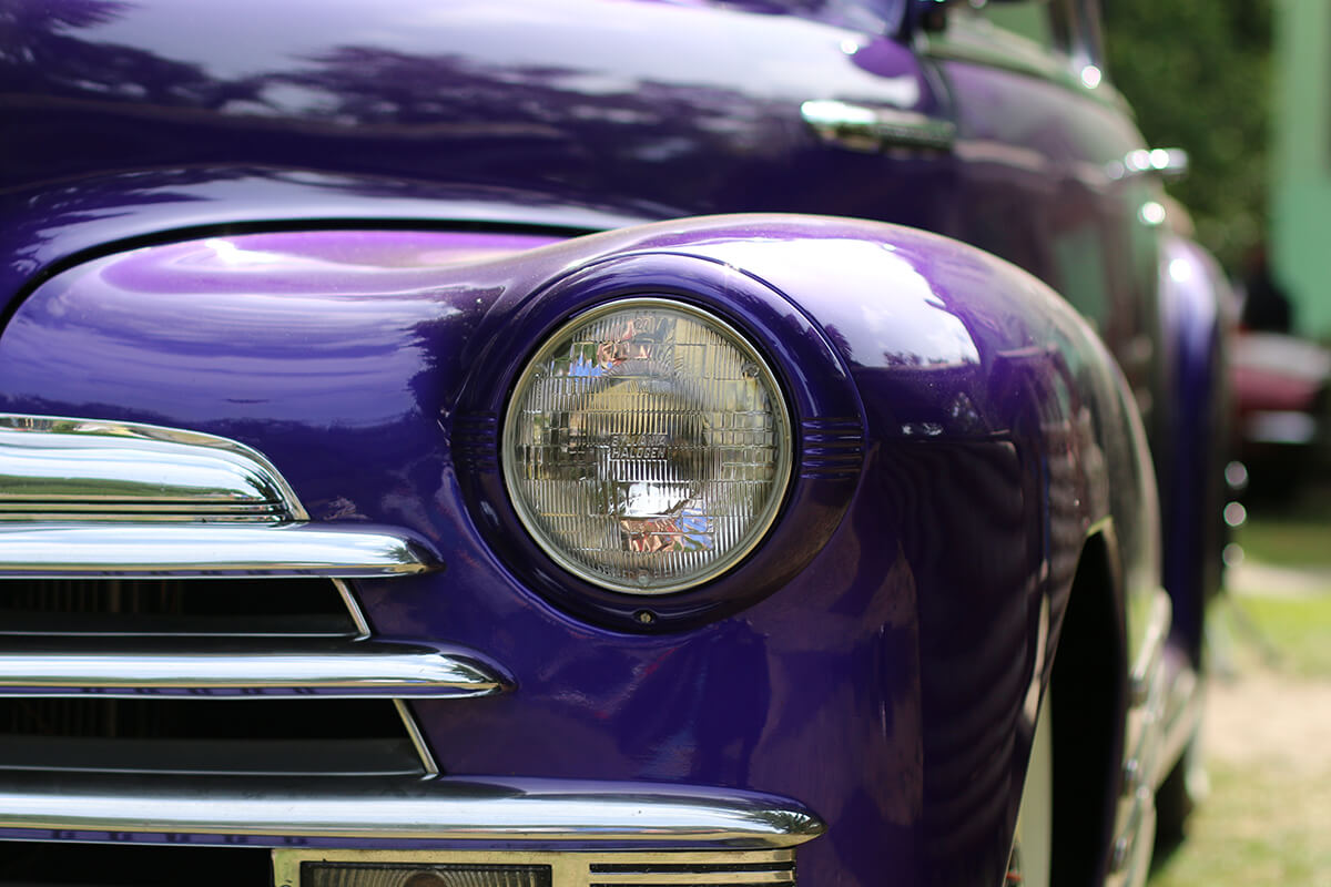 Mit Trockeneistrahlen Oldtimer zu neuen Glanz bringen